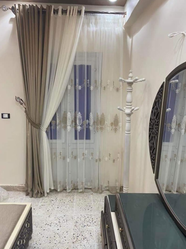 Curtains & Window