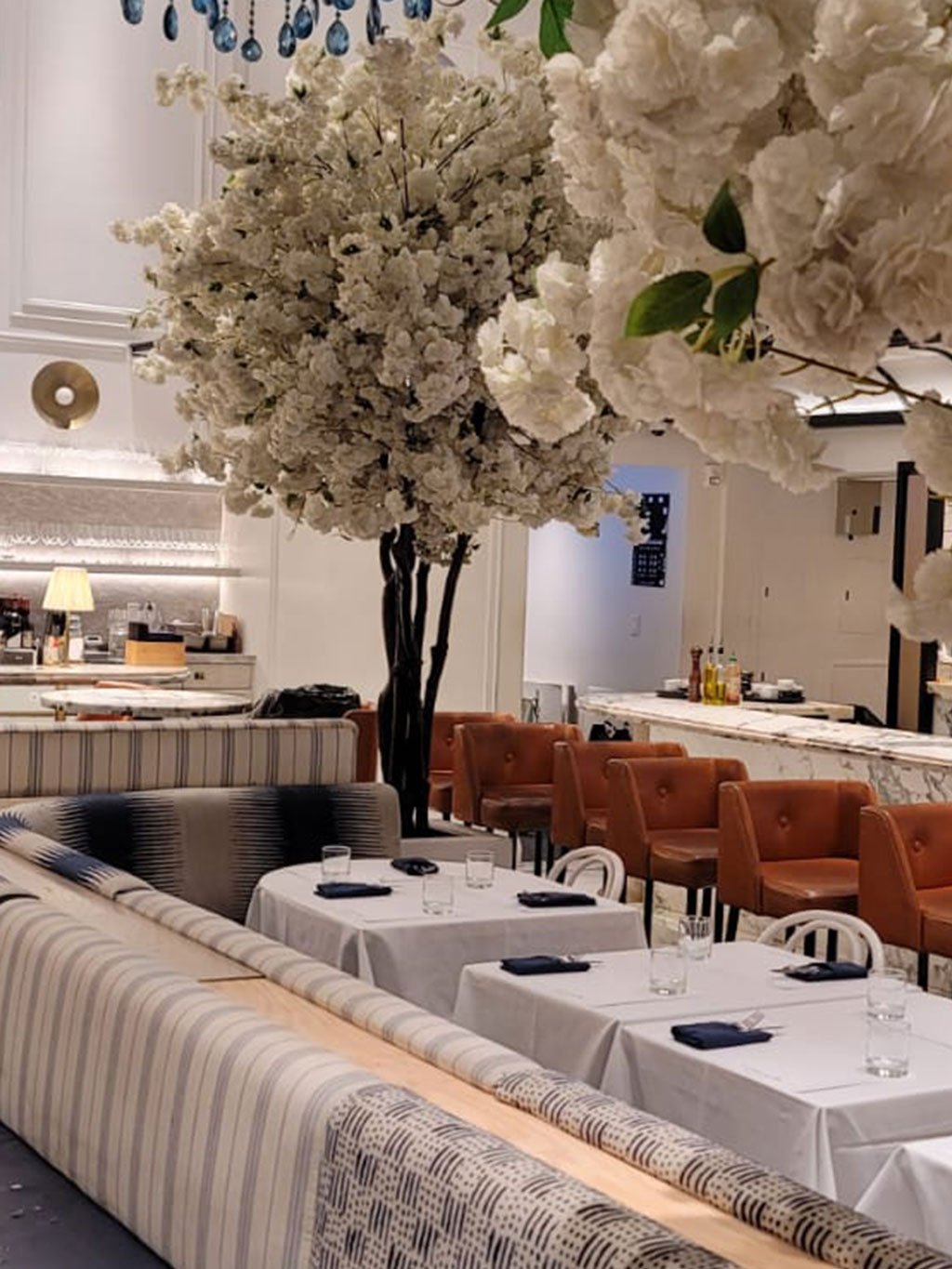 Custom Furniture. Stunning Renovations. Thoughtful Design.